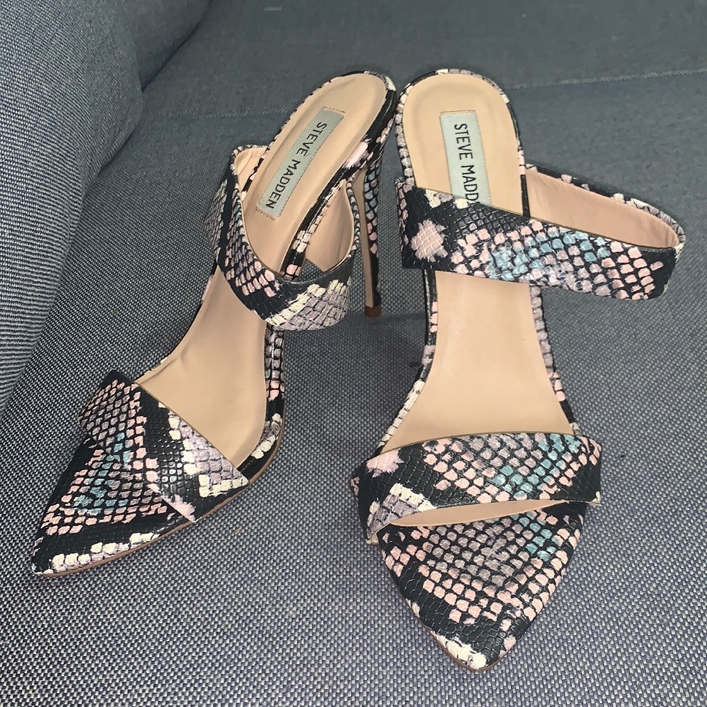 Steve Madden snake print heels size 9.5